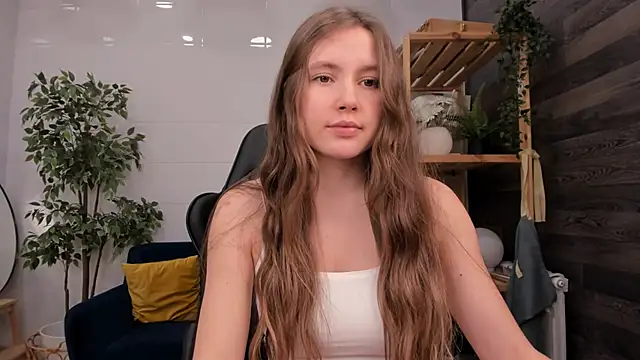 MaryannSoftt online show from February 6, 7:18 pm