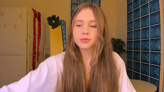 MaryannSoftt online show from December 15, 4:11 pm