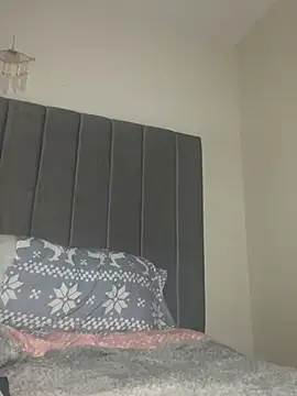 UKSYDNEYFOX online show from February 20, 12:52 am