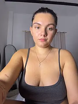 Snapshot of eva_y_marcelo chatting on May 25, 12:00 pm eva y marcelo online show from May 25, 12:00 pm