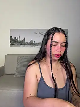Snapshot of SophieRoyals chatting on June 26, 12:53 pm SophieRoyals online show from June 26, 12:53 pm