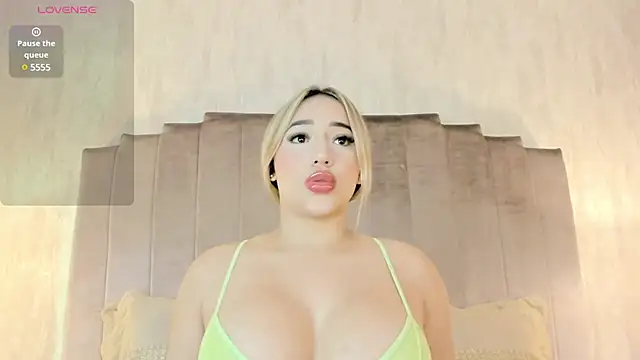 ashlyestone online show from February 28, 2:09 am