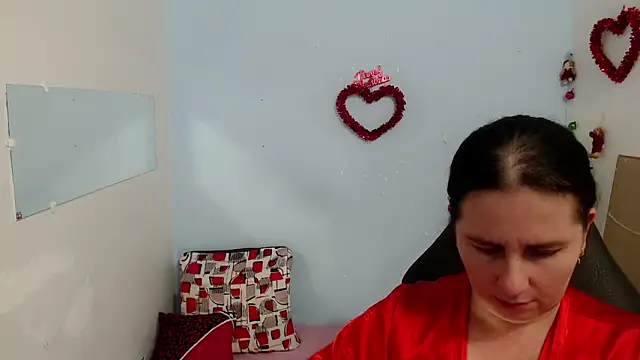 victoria jones online show from December 3, 4:49 pm