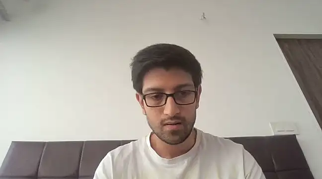 Snapshot of arjun_077 chatting on December 26, 11:10 am arjun 077 online show from December 26, 11:10 am