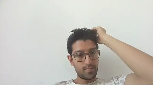 Snapshot of arjun_077 chatting on March 5, 5:18 am arjun 077 online show from March 5, 5:18 am