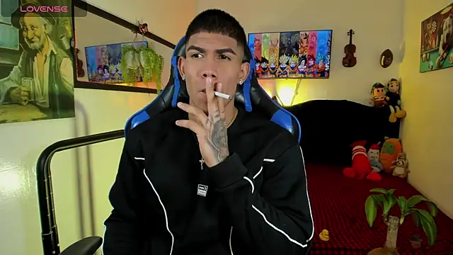 Damian latinxxx online show from May 3, 12:16 am