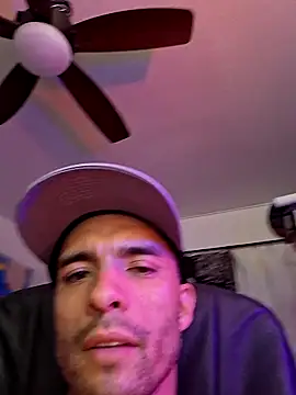 Snapshot of JohnnyDeep187 chatting on December 23, 7:50 am JohnnyDeep187 online show from December 23, 7:50 am