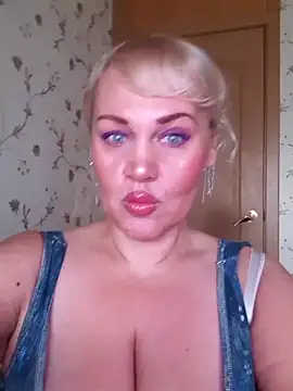 IsabellaBoni online show from October 2, 6:09 am