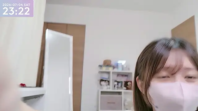 Snapshot of -SHINON- chatting on July 4, 2:23 pm -SHINON- online show from July 4, 2:23 pm