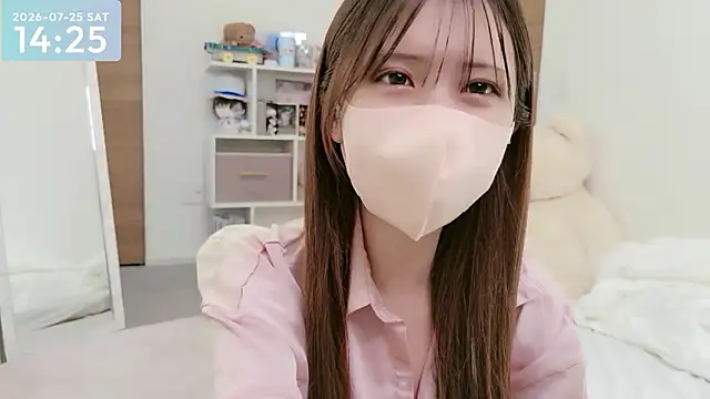 Snapshot of -SHINON- chatting on July 25, 5:27 am -SHINON- online show from July 25, 5:27 am