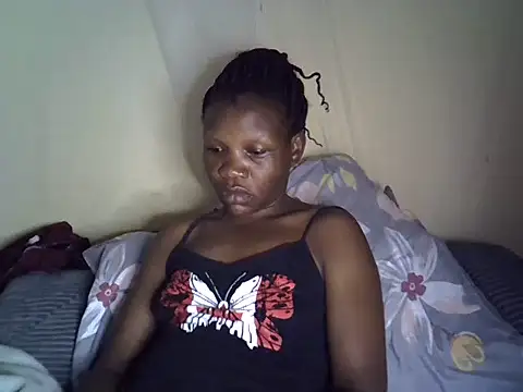 Snapshot of Sweet_serah chatting on May 22, 3:24 am Sweet serah online show from May 22, 3:24 am