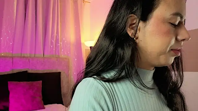 Snapshot of Zara_dulce chatting on June 8, 12:49 pm Zara dulce online show from June 8, 12:49 pm