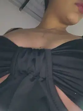 Snapshot of jaderossxx chatting on July 1, 2:13 am jaderossxx online show from July 1, 2:13 am