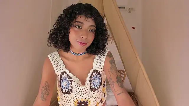 Ariella Ruiz online show from September 20, 12:50 pm