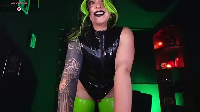 YourMissAlice online show from November 9, 8:18 pm