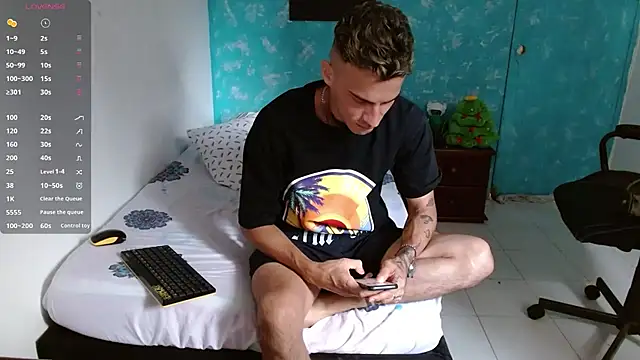 bray hotboy777 online show from December 6, 9:24 pm