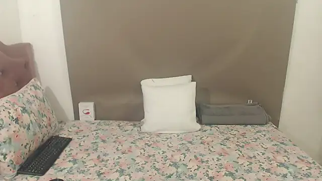 kimberlyjamexxx online show from October 17, 3:53 am