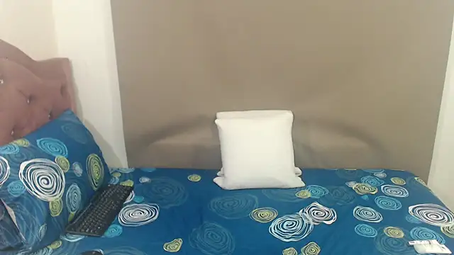 kimberlyjamexxx online show from February 27, 4:23 am