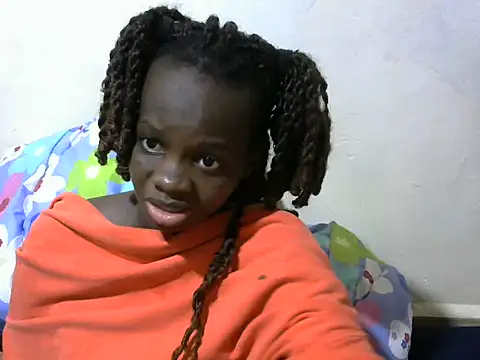 Snapshot of Thicky_kyla chatting on May 26, 7:43 pm Thicky kyla online show from May 26, 7:43 pm