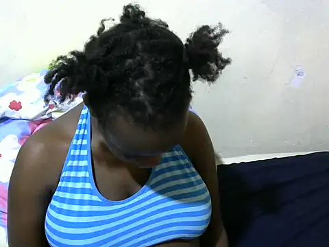 Snapshot of Thicky_kyla chatting on July 11, 10:40 am Thicky kyla online show from July 11, 10:40 am