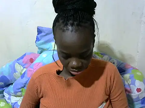 Snapshot of Thicky_kyla chatting on July 17, 10:25 pm Thicky kyla online show from July 17, 10:25 pm