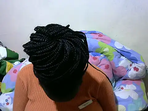 Snapshot of Thicky_kyla chatting on July 28, 7:39 pm Thicky kyla online show from July 28, 7:39 pm