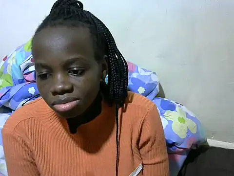 Snapshot of Thicky_kyla chatting on July 28, 8:52 pm Thicky kyla online show from July 28, 8:52 pm