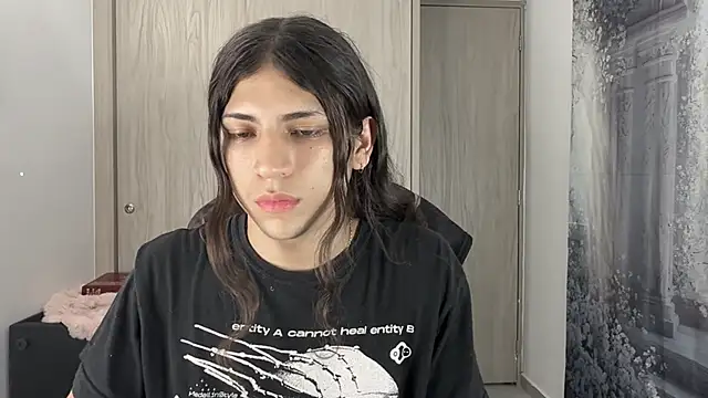 gabriel  manson online show from December 2, 11:56 pm