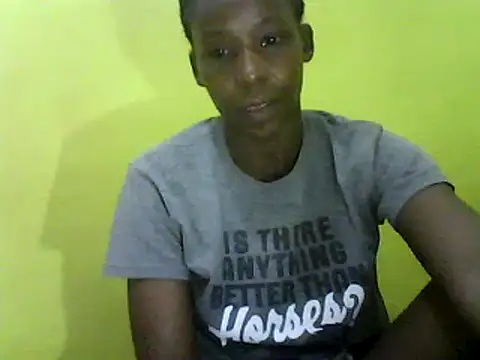 Snapshot of Claris2 chatting on January 28, 7:21 pm Claris2 online show from January 28, 7:21 pm