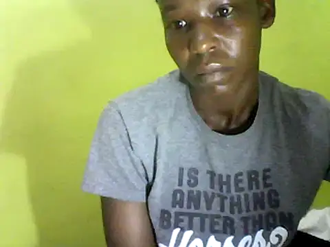 Snapshot of Claris2 chatting on January 29, 3:01 am Claris2 online show from January 29, 3:01 am