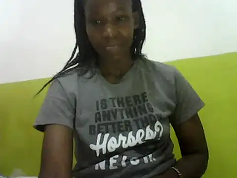 Snapshot of Claris2 chatting on February 7, 5:31 am Claris2 online show from February 7, 5:31 am