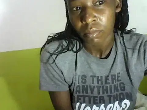 Snapshot of Claris2 chatting on February 8, 3:08 am Claris2 online show from February 8, 3:08 am