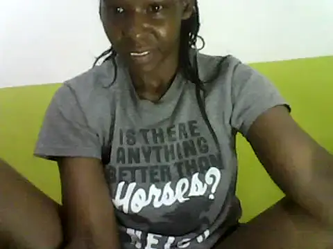 Snapshot of Claris2 chatting on February 15, 4:47 am Claris2 online show from February 15, 4:47 am