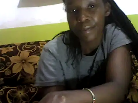 Snapshot of Claris2 chatting on March 6, 1:27 am Claris2 online show from March 6, 1:27 am