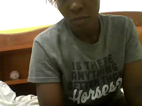 Snapshot of Claris2 chatting on March 22, 1:08 pm Claris2 online show from March 22, 1:08 pm