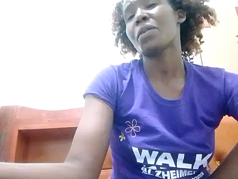 Snapshot of Claris2 chatting on October 1, 7:31 pm Claris2 online show from October 1, 7:31 pm