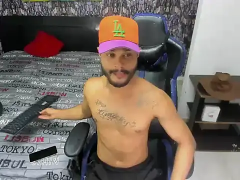 Sebastian lugo online show from June 20, 4:59 am