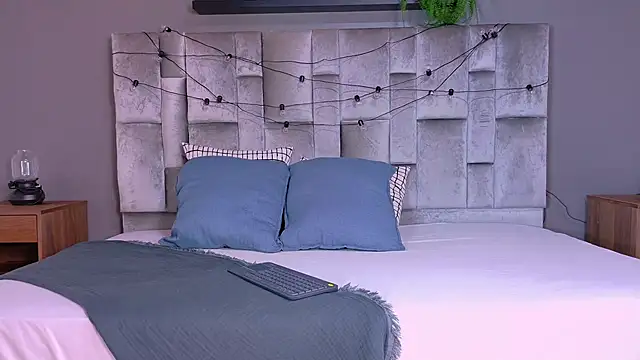 AmbarHills 1 online show from November 12, 11:32 am