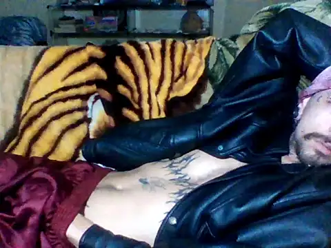 Snapshot of sellvageria chatting on October 2, 7:32 pm sellvageria online show from October 2, 7:32 pm