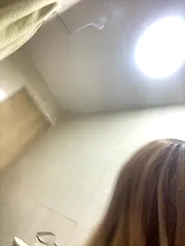 mia foxts online show from September 29, 6:35 pm