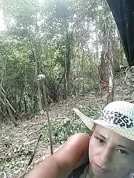 Snapshot of andreu_mature chatting on March 3, 7:17 pm andreu mature online show from March 3, 7:17 pm