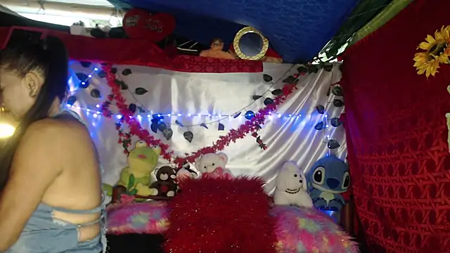 Snapshot of andreu_mature chatting on March 14, 12:29 pm andreu mature online show from March 14, 12:29 pm