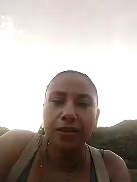 Snapshot of andreu_mature chatting on March 21, 10:39 pm andreu mature online show from March 21, 10:39 pm