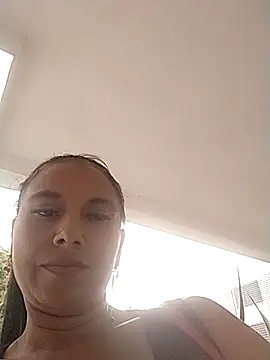 Snapshot of andreu_mature chatting on November 6, 10:21 pm andreu mature online show from November 6, 10:21 pm