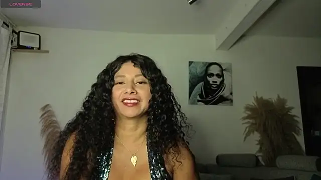 Snapshot of andreu_mature chatting on May 11, 1:55 am andreu mature online show from May 11, 1:55 am