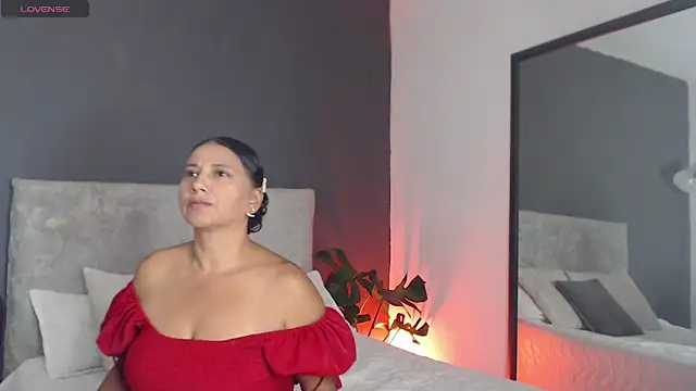 Snapshot of andreu_mature chatting on May 17, 10:44 am andreu mature online show from May 17, 10:44 am