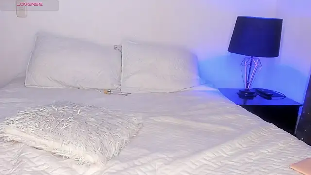 salome lee online show from November 14, 2:43 am