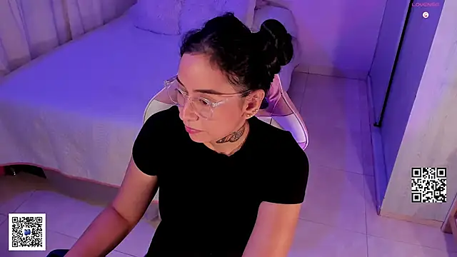 Aleja24Evans online show from February 2, 3:32 am