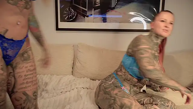 Snapshot of Inked_lorena chatting on September 9, 4:17 pm Inked lorena online show from September 9, 4:17 pm