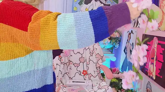 Coconut Mia online show from December 16, 9:31 pm